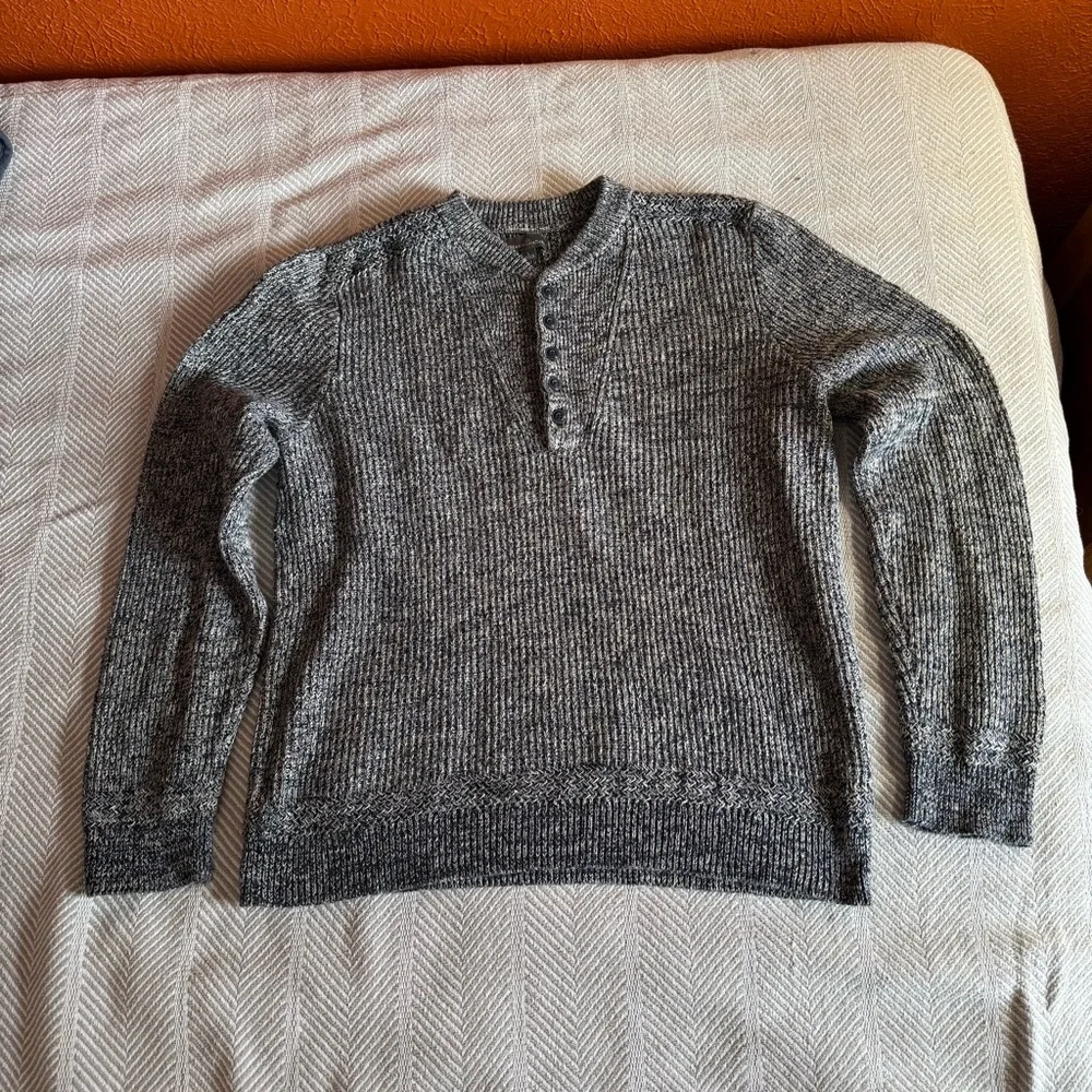 Men's L.L. Bean Signature Marled‎ Cotton Henley Sweater Cream Navy, Size L